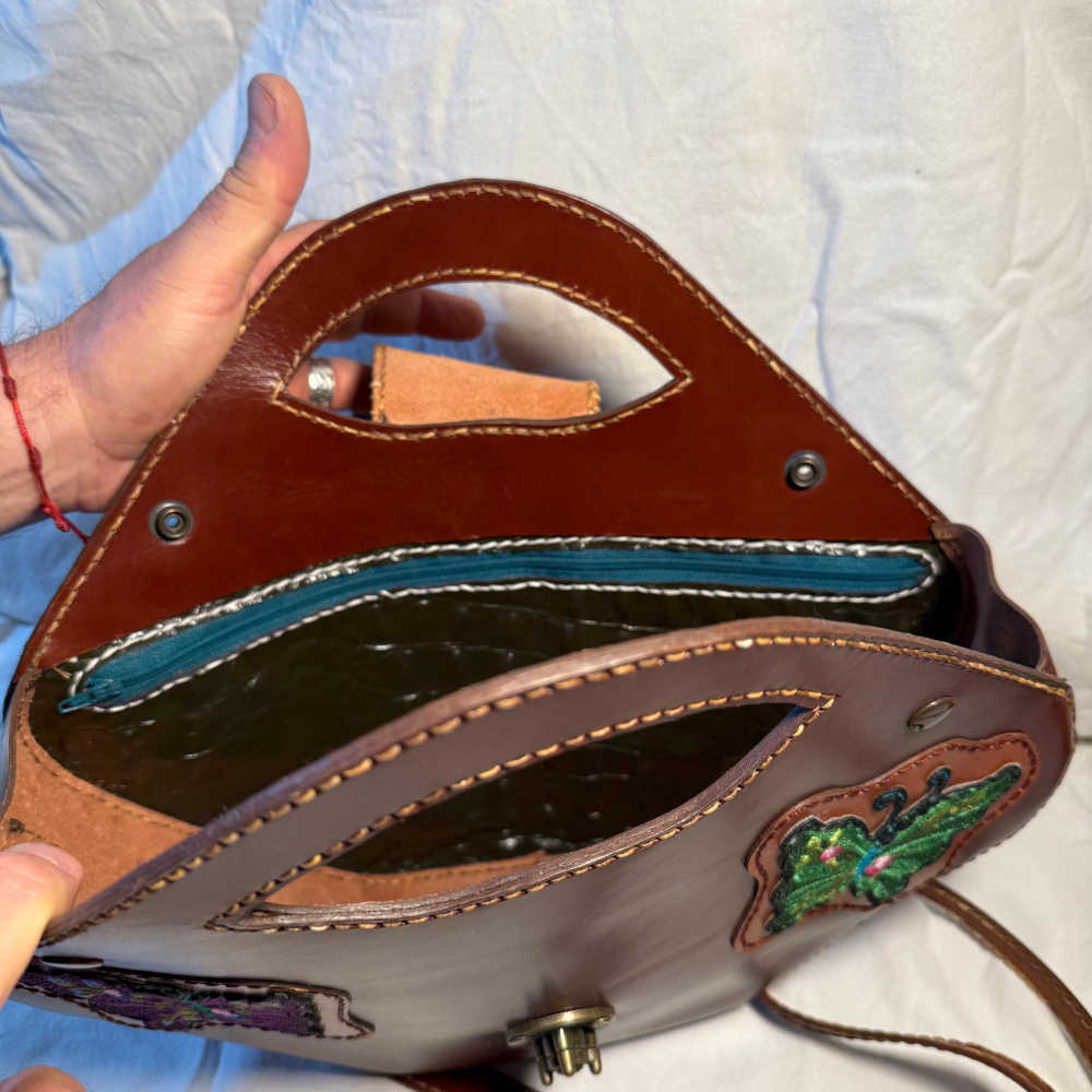 Bolso mariposa detalle Bolso mariposa detalle del interior